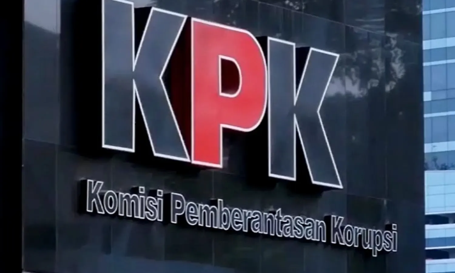 AKBP Bambang Kayun Penuhi Panggilan KPK